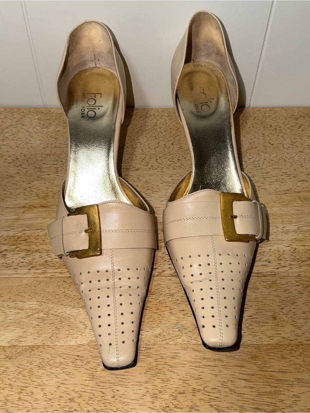 Nude Pointed Buckle Folio Pumps